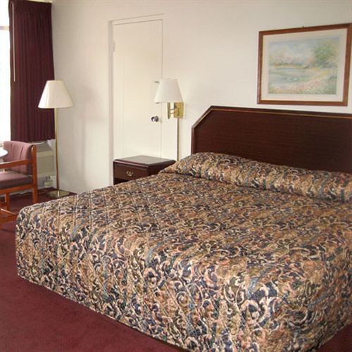 Sands Central Inn Hot Springs Chambre photo