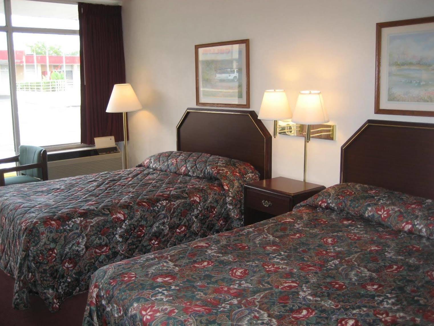 Sands Central Inn Hot Springs Extérieur photo